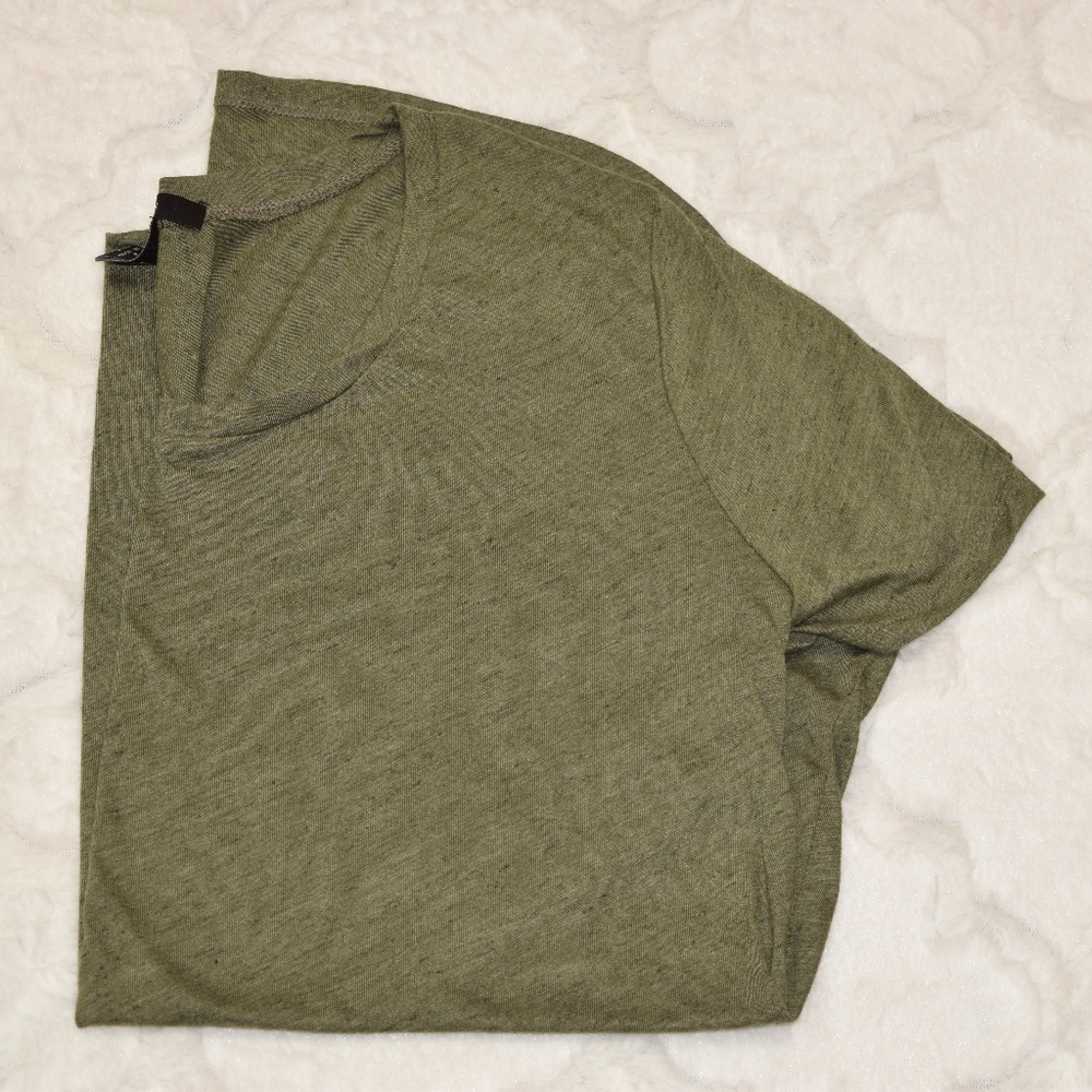 NWOT Forever 21 Green Tee
